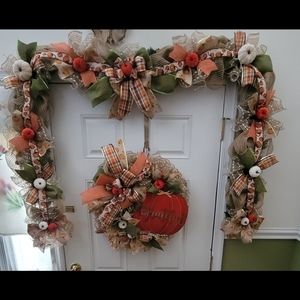 Set garland and wreath for Thanksgiving